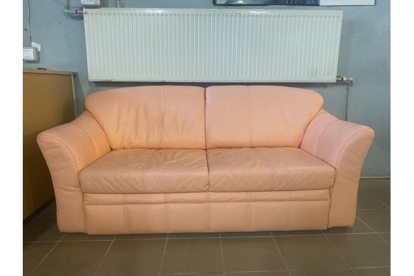 Taisns izvelkamais dīvāns