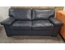 Taisns izvelkamais Ādas dīvāns  (Pufs + 50 eur)